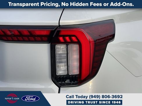 Used 2026 Ford Explorer ST-Line w/ ST-Line Street Pack image 9
