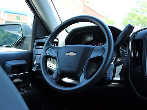 Used 2017 Chevrolet Silverado 1500 Custom w/ Custom Convenience Package AWD/4WD image 39