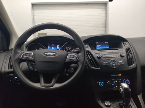 Used 2015 Ford Focus SE image 22