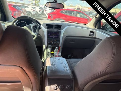 Used 2012 Chevrolet Traverse LS FWD image 7