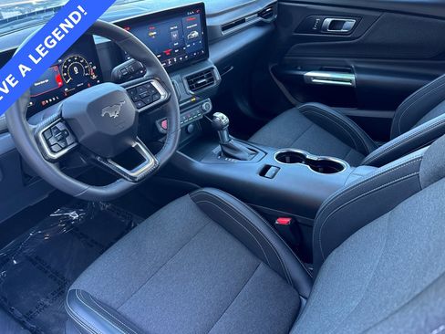 Used 2024 Ford Mustang Coupe image 10