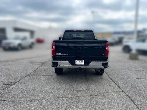 Used 2022 Chevrolet Silverado 2500 LT w/ Convenience Package AWD/4WD image 5