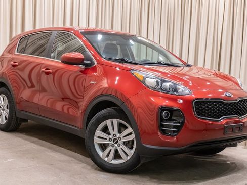 Used 2019 Kia Sportage LX image 2