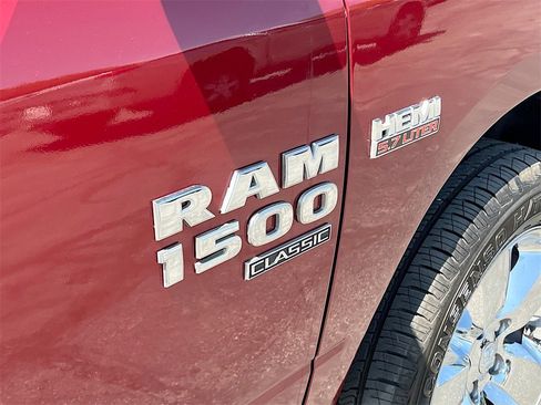 Used 2019 RAM 1500 Big Horn image 30