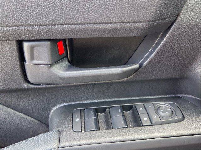 Used 2025 Toyota 4Runner SR5 AWD/4WD image 23