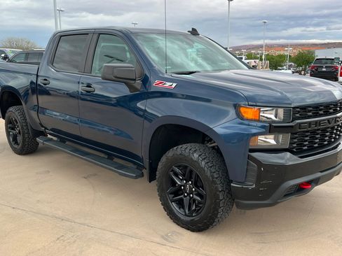 Used 2021 Chevrolet Silverado 1500 Custom Trail Boss w/ LPO, Dark Essentials Package image 8