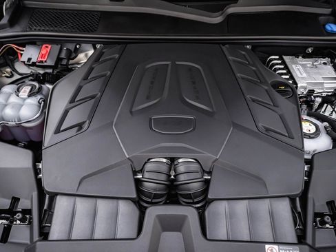 New 2026 Porsche Cayenne Turbo image 29