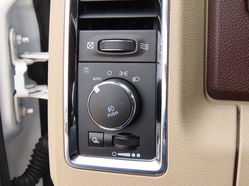 Used 2018 RAM 3500 Laramie Longhorn w/ Longhorn Southfork Package image 27