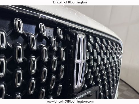 Certified 2025 Lincoln Aviator Reserve w/ Illumination Package image 10