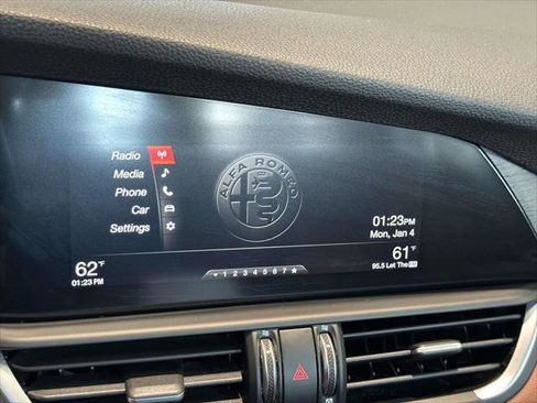 Used 2019 Alfa Romeo Giulia Ti image 21