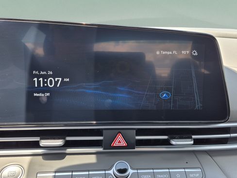 Certified 2024 Hyundai Elantra Blue FWD image 23