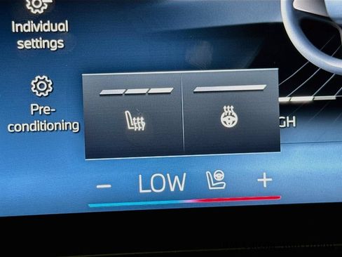 Used 2025 BMW X5 xDrive40i w/ M Sport Package AWD/4WD image 21