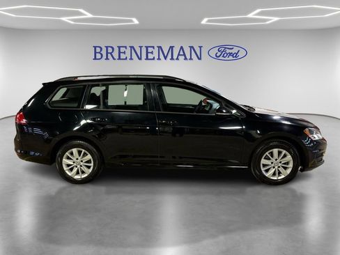 Used 2016 Volkswagen Golf S image 4