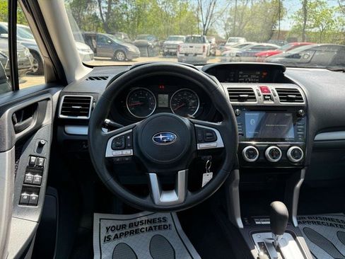 Used 2018 Subaru Forester 2.5i Premium w/ All-Weather Package image 13
