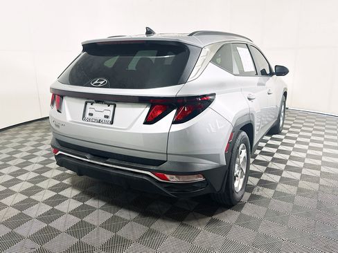 Used 2024 Hyundai Tucson SEL FWD image 3