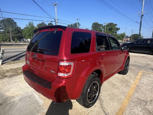 Used 2010 Ford Escape XLT image 4
