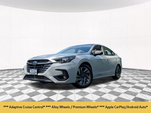 Used 2025 Subaru Legacy Limited AWD/4WD image 2