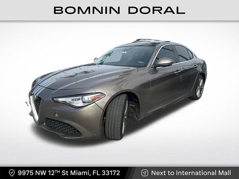 Used 2019 Alfa Romeo Giulia Ti w/ Quick Order Package 22Z Lusso RWD image 1