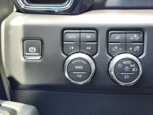New 2026 GMC Sierra 1500 AT4X w/ LPO, Black Badging Package AWD/4WD image 23