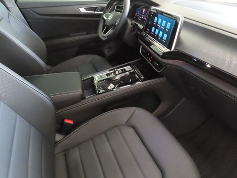 New 2026 Volkswagen Atlas Cross Sport SEL AWD/4WD image 27