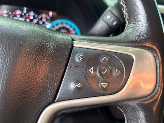 Used 2017 GMC Sierra 2500 Denali w/ Duramax Plus Package AWD/4WD image 20
