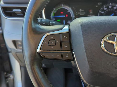 Used 2021 Toyota Highlander Limited image 16