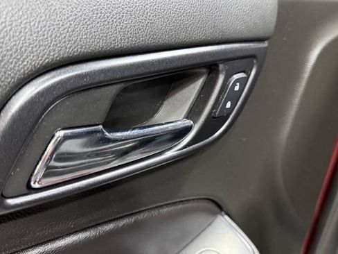 Used 2018 GMC Yukon SLE w/ HD Trailering Package image 46