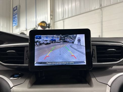 Certified 2023 Ford Explorer XLT w/ Equipment Group 202A AWD/4WD image 21