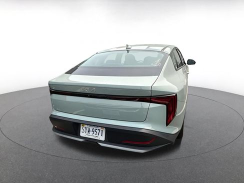 Used 2026 Kia K4 FWD image 8