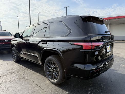 New 2026 Toyota Sequoia Platinum AWD/4WD image 42