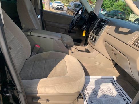 Used 2005 Ford Explorer Sport XLT AWD/4WD image 10