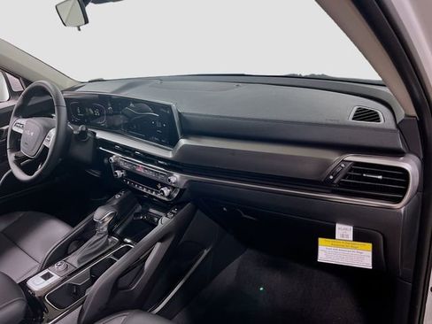 New 2025 Kia Telluride S image 33