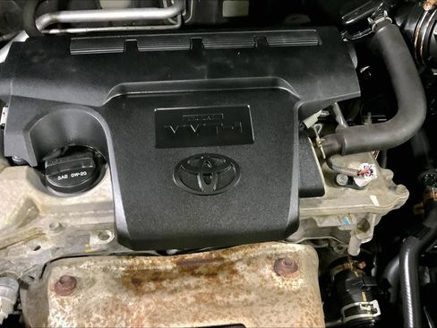 Used 2013 Toyota RAV4 LE AWD/4WD image 33