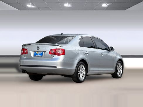 Used 2007 Volkswagen Jetta Wolfsburg Edition image 9