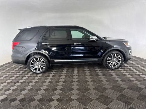 Used 2017 Ford Explorer Platinum AWD/4WD image 6