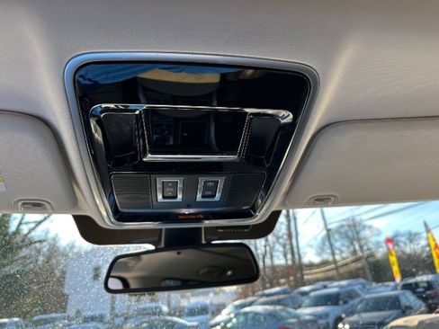 Used 2015 Land Rover Range Rover Sport HSE image 28