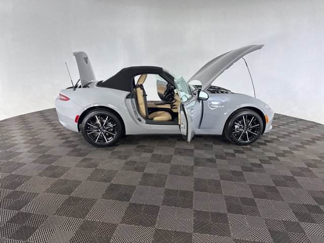 New 2026 MAZDA MX-5 Miata Grand Touring w/ Weather Package RWD image 15