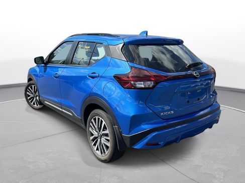 Used 2023 Nissan Kicks SR FWD image 8