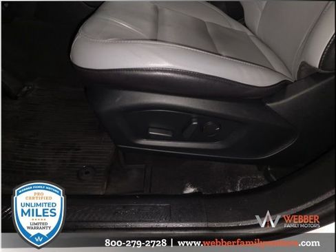 Used 2021 Ford Explorer XLT w/ Equipment Group 202A image 15