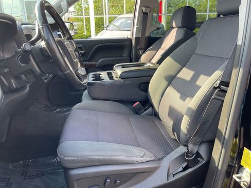 Used 2018 GMC Sierra 1500 SLE w/ SLE Value Package AWD/4WD image 16
