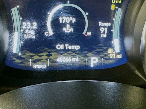 Used 2022 Jeep Wrangler Sahara w/ Cold Weather Group image 19