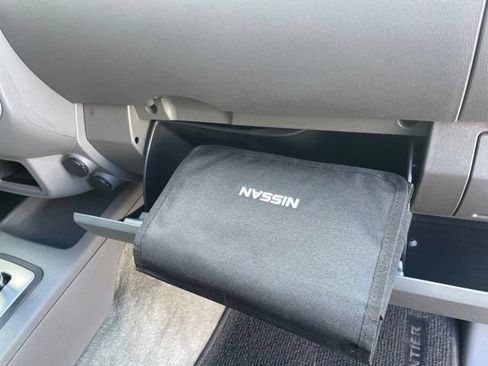 Used 2016 Nissan Frontier SV RWD image 43