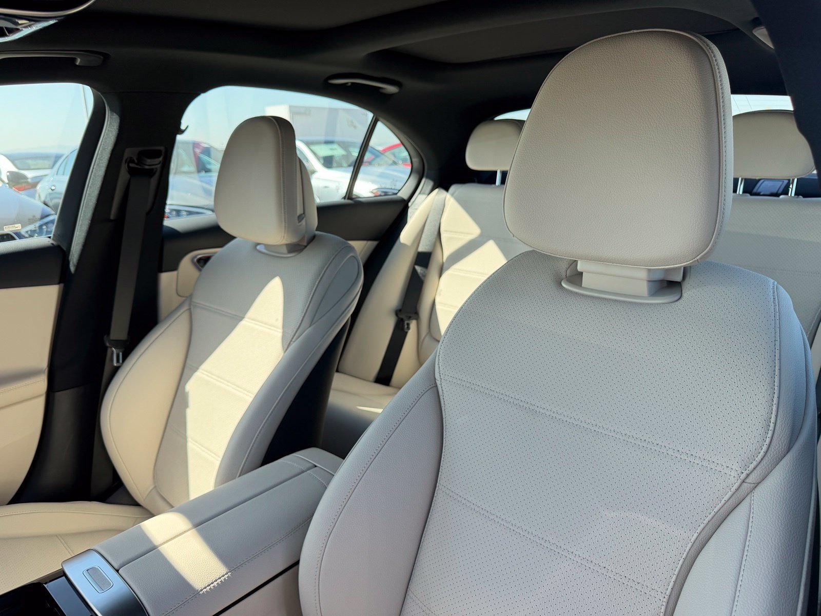 New 2026 Mercedes-Benz C 300 4MATIC Sedan image 19