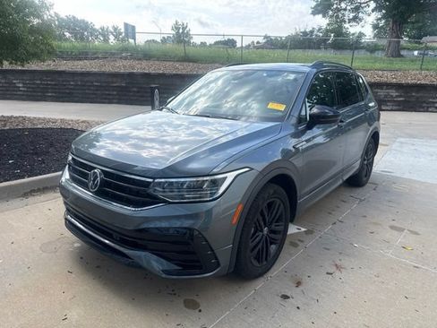 Used 2022 Volkswagen Tiguan SE R-Line AWD/4WD image 1