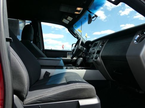 Used 2017 Ford Expedition EL XLT AWD/4WD image 13