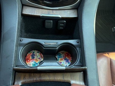 Used 2020 Cadillac Escalade Premium Luxury image 15