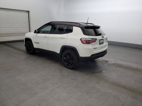 Used 2019 Jeep Compass Latitude AWD/4WD image 3