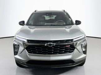 Used 2025 Chevrolet Trax RS w/ Driver Confidence Package FWD video 2