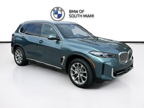 Certified 2024 BMW X5 sDrive40i w/ Premium Package image 1