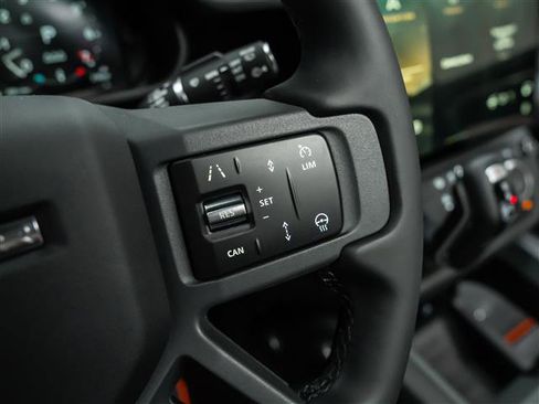 New 2026 Land Rover Defender 110 X-Dynamic SE AWD/4WD image 25
